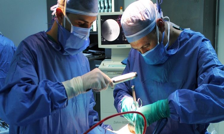 الجراحات التجميليَة والتَرميميَة